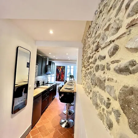 The62 Апартаменти Каркассонн